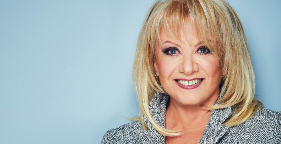 Elaine Paige, foto: Elaine Paige – The Official Site of Elaine Paige DBE