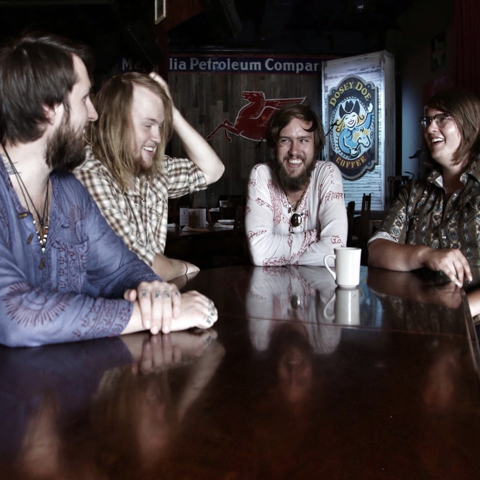 Folk Family Revival, foto: Apple Music