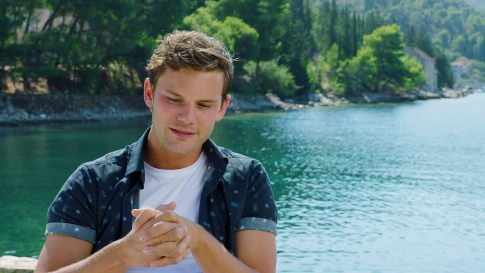 Jeremy Irvine, foto: TheAudioDB