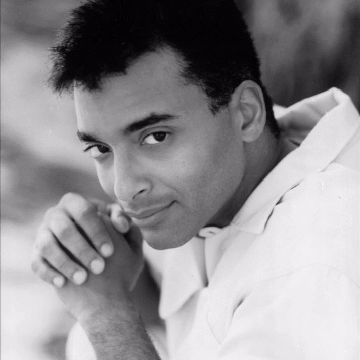 Jon Secada, foto: Apple Music